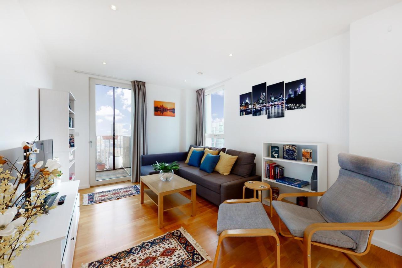 Lovely 2 Bedroom Flat With Balcony In Stratford Londres Extérieur photo